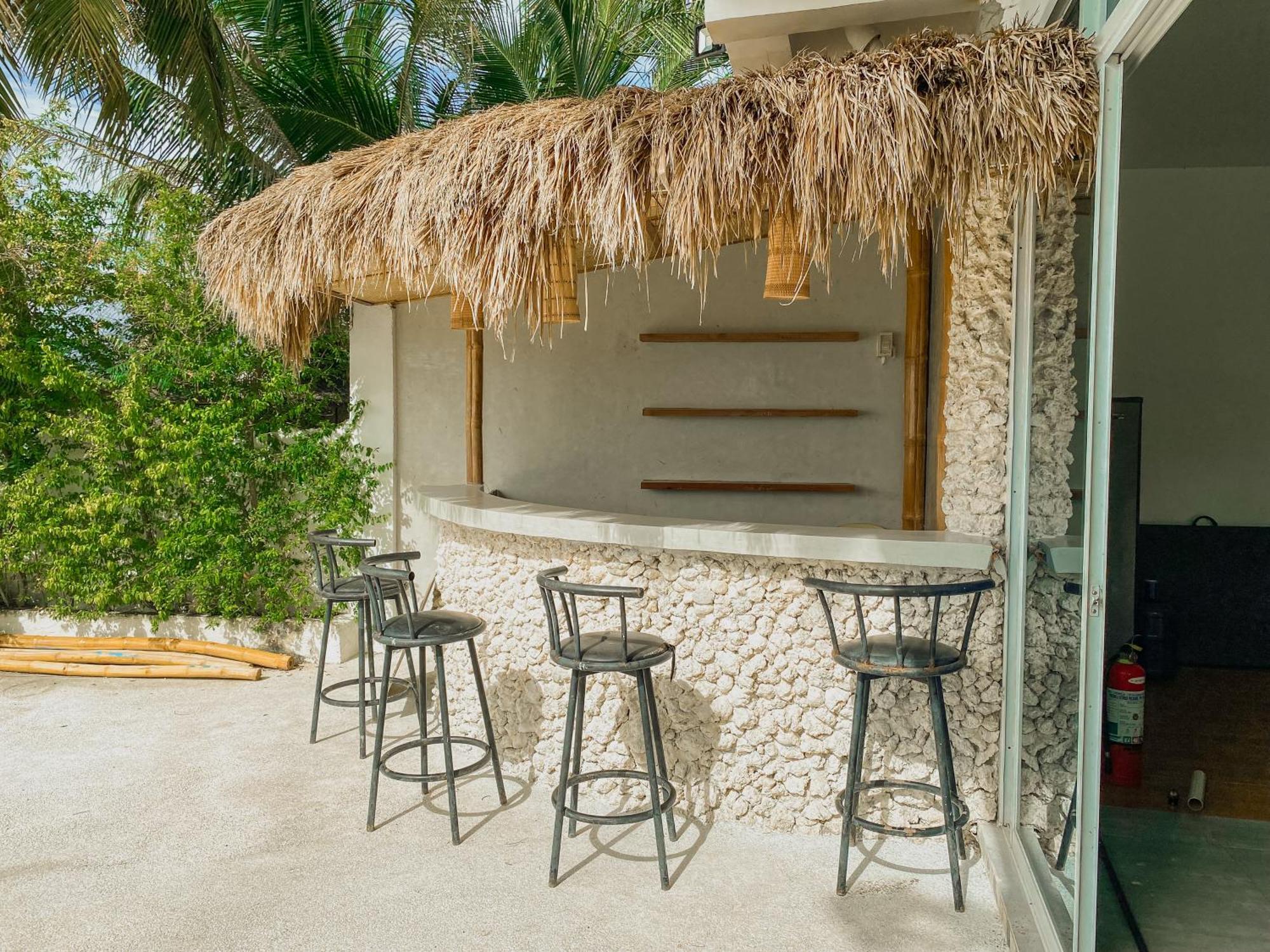 Avila'S Horizon Dive Resort 산탄데르 외부 사진