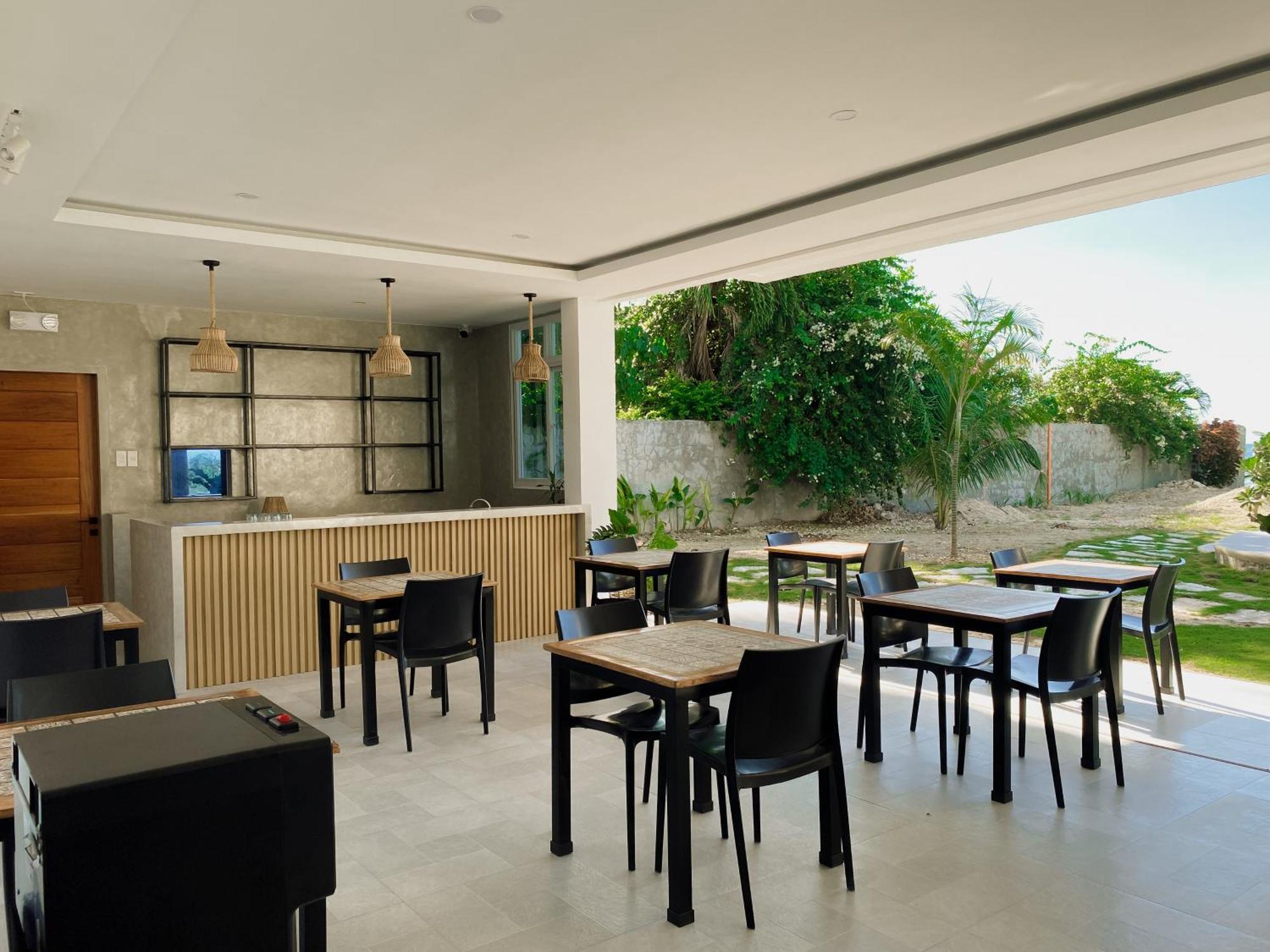 Avila'S Horizon Dive Resort 산탄데르 외부 사진